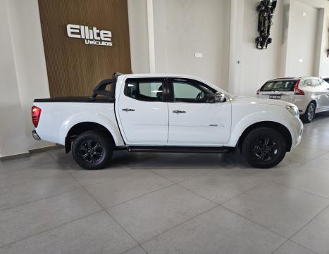 NISSAN Frontier 2.3 16V XE 4X4 CABINE DUPLA BI-TURBO DIESEL AUTOM�TICO, Foto 3