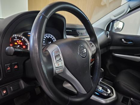 NISSAN Frontier 2.3 16V XE 4X4 CABINE DUPLA BI-TURBO DIESEL AUTOM�TICO, Foto 8