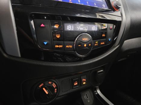 NISSAN Frontier 2.3 16V XE 4X4 CABINE DUPLA BI-TURBO DIESEL AUTOM�TICO, Foto 12