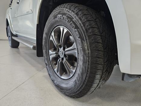 NISSAN Frontier 2.3 16V XE 4X4 CABINE DUPLA BI-TURBO DIESEL AUTOM�TICO, Foto 20