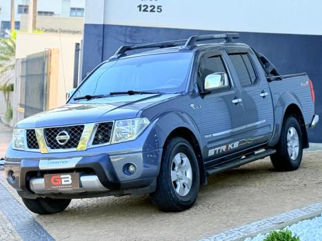 NISSAN Frontier 2.5 SE 4X4 STRIKE TURBO DIESEL CABINE DUPLA, Foto 3