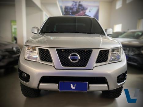 NISSAN Frontier 2.5 S 4X4 TURBO DIESEL CABINE DUPLA, Foto 2