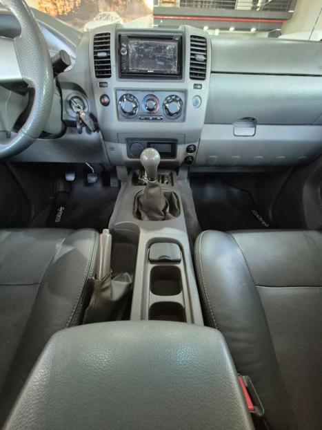 NISSAN Frontier 2.5 SE TURBO DIESEL CABINE DUPLA, Foto 10