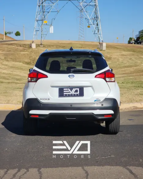NISSAN Kicks 1.6 16V 4P FLEXSTART SL X-TRONIC AUTOMÁTICO CVT, Foto 6 NISSAN Kicks 1.6 16V 4P FLEXSTART SL X-TRONIC AUTOMÁTICO CVT, Foto 6