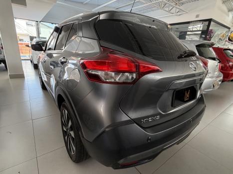 NISSAN Kicks 1.6 16V 4P FLEXSTART EXCLUSIVE XTRONIC AUTOM�TICO CVT, Foto 3