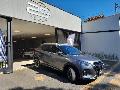 NISSAN Kicks 1.6 16V 4P FLEXSTART EXCLUSIVE XTRONIC AUTOM�TICO CVT, Foto 2