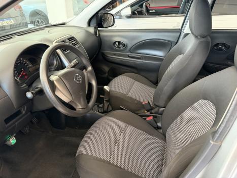 NISSAN March 1.0 12V 4P S FLEX, Foto 4