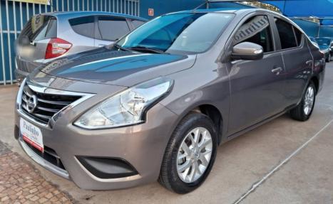 NISSAN Versa Sedan 1.6 16V 4P FLEX SV, Foto 2