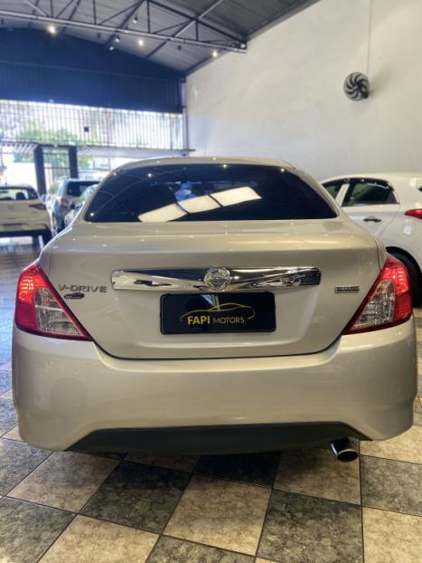 NISSAN Versa Sedan 1.6 16V 4P FLEXSTART V-DRIVE SPECIAL EDITION XTRONIC AUTOM�TICO CVT, Foto 3