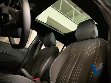PEUGEOT 208 1.0 12V 4P FLEX GT TURBO 200 AUTOMTICO CVT, Foto 11
