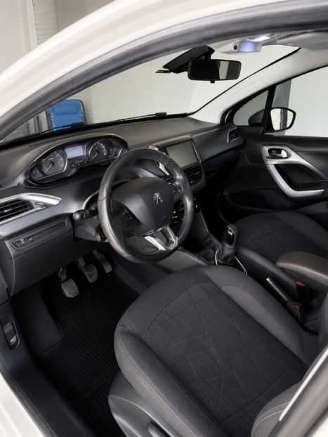 PEUGEOT 208 1.6 16V 4P FLEX GRIFFE, Foto 4