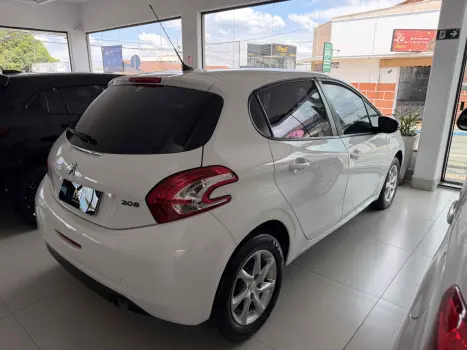 PEUGEOT 208 , Foto 4