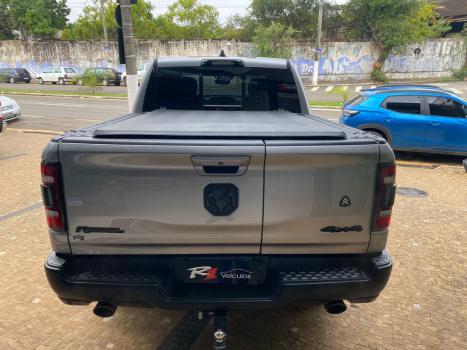 RAM 1500 5.7 V8 REBEL CABINE DUPLA 4X4 AUTOM�TICO, Foto 7