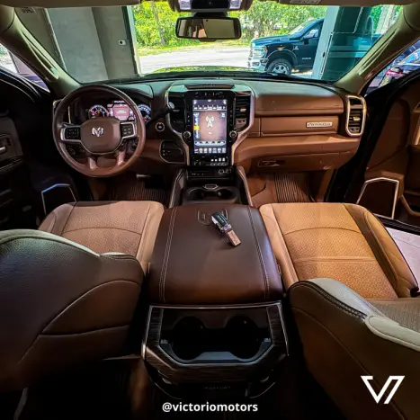 RAM 2500 6.7 I6 24V SLT CABINE DUPLA TURBO DIESEL LARAMIE 4X4 AUTOMTICO, Foto 8