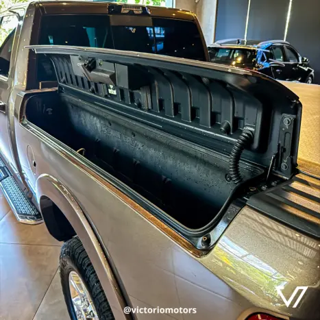 RAM 2500 6.7 I6 24V SLT CABINE DUPLA TURBO DIESEL LARAMIE 4X4 AUTOMTICO, Foto 16