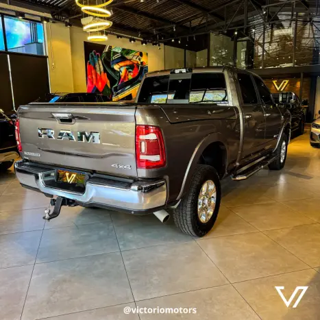 RAM 2500 6.7 I6 24V SLT CABINE DUPLA TURBO DIESEL LARAMIE 4X4 AUTOMTICO, Foto 20