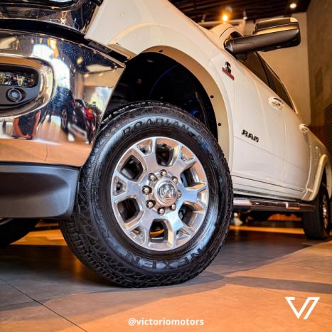 RAM 2500 6.7 I6 24V SLT CABINE DUPLA TURBO DIESEL LARAMIE 4X4 AUTOM�TICO, Foto 5