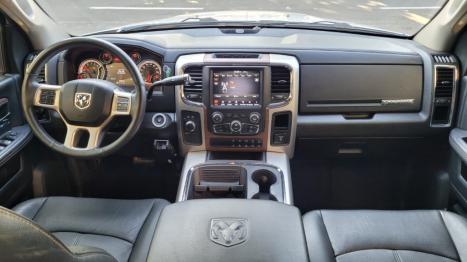 RAM 2500 6.7 I6 24V SLT CABINE DUPLA TURBO DIESEL LARAMIE 4X4 AUTOM�TICO, Foto 4