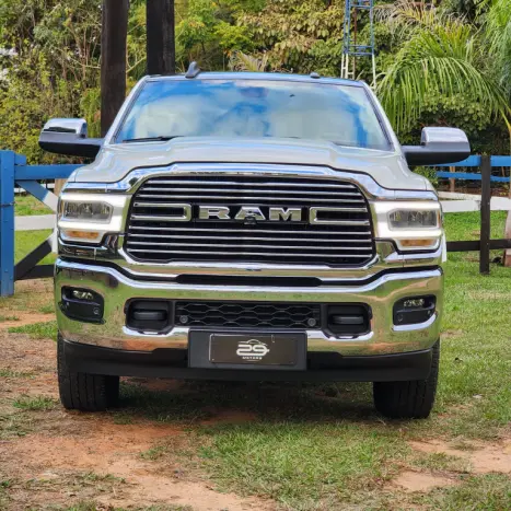 RAM 3500 6.7 I6 LARAMIE CABINE DUPLA TURBO DIESEL AUTOMÁTICO, Foto 2 RAM 3500 6.7 I6 LARAMIE CABINE DUPLA TURBO DIESEL AUTOMÁTICO, Foto 2