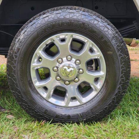 RAM 3500 6.7 I6 LARAMIE CABINE DUPLA TURBO DIESEL AUTOMÁTICO, Foto 12 RAM 3500 6.7 I6 LARAMIE CABINE DUPLA TURBO DIESEL AUTOMÁTICO, Foto 12