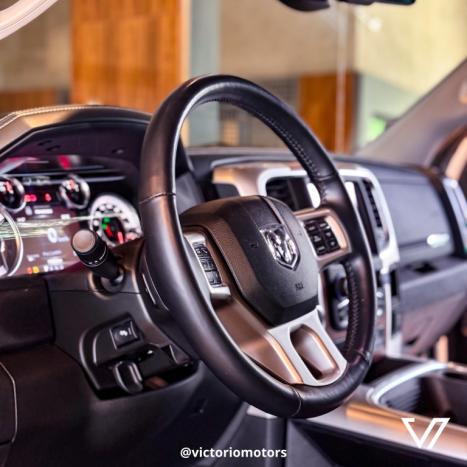 RAM Classic 5.7 V8 32V 4P HEMI LARAMIE AUTOMTICO, Foto 10