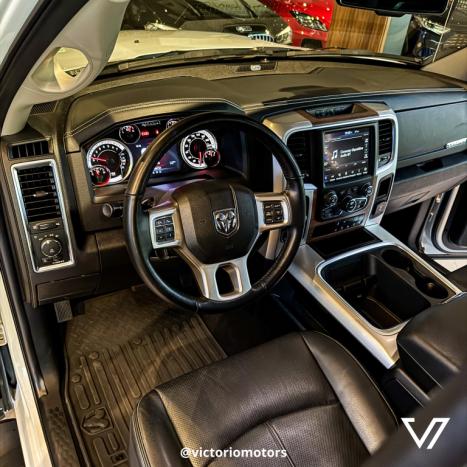 RAM Classic 5.7 V8 32V 4P HEMI LARAMIE AUTOMTICO, Foto 14