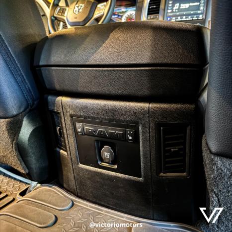 RAM Classic 5.7 V8 32V 4P HEMI LARAMIE AUTOMTICO, Foto 17