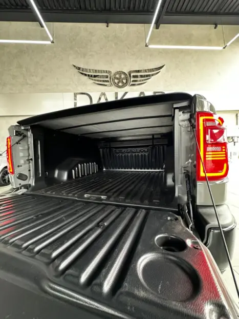 RAM Rampage 2.0 4P HURRICANE 4 TURBO R/T 4X4 AUTOM�TICO, Foto 3