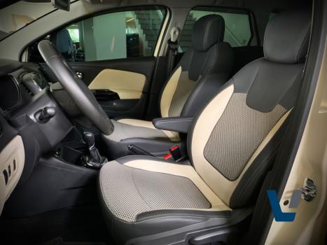 RENAULT Captur 1.3 16V 4P FLEX TCE INTENSE TURBO X-TRONIC AUTOMTICO CVT, Foto 10