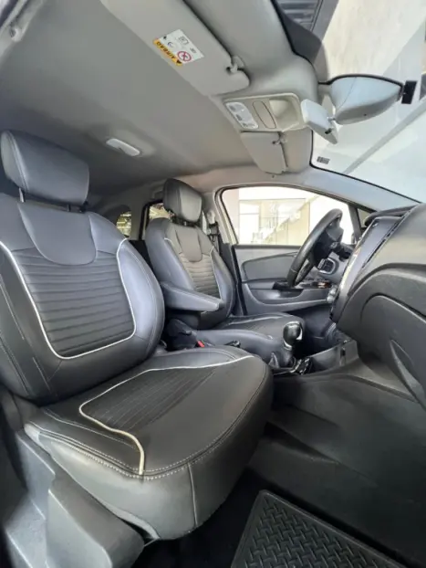 RENAULT Captur 2.0 16V 4P FLEX INTENSE AUTOM�TICO, Foto 4
