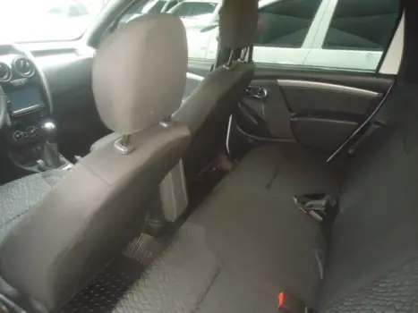 RENAULT Duster 1.6 16V 4P FLEX EXPRESSION, Foto 4