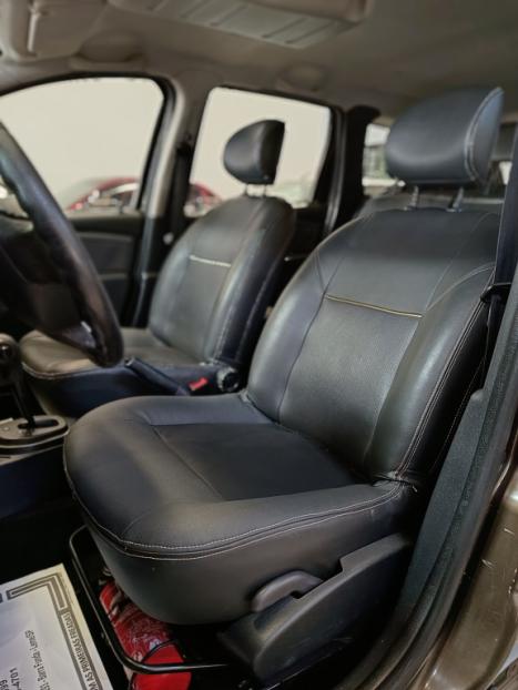 RENAULT Duster 2.0 16V 4P FLEX DYNAMIQUE AUTOM�TICO, Foto 6
