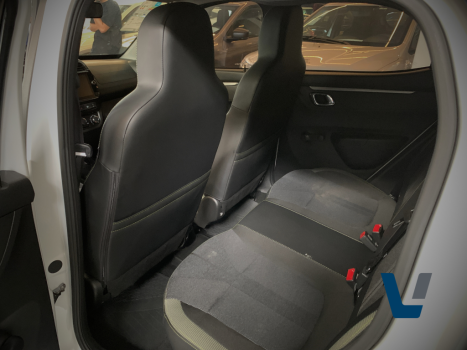 RENAULT Kwid 1.0 12V 4P SCE FLEX OUTSIDER, Foto 8