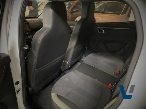 RENAULT Kwid 1.0 12V 4P SCE FLEX OUTSIDER, Foto 11
