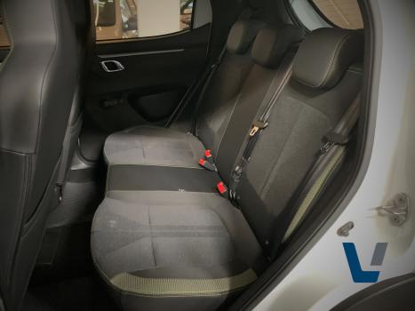 RENAULT Kwid 1.0 12V 4P SCE FLEX OUTSIDER, Foto 10