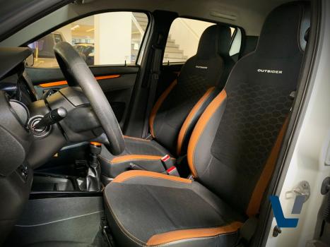 RENAULT Kwid 1.0 12V 4P SCE FLEX OUTSIDER, Foto 10