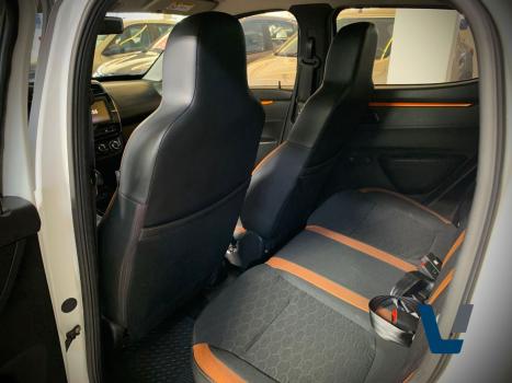 RENAULT Kwid 1.0 12V 4P SCE FLEX OUTSIDER, Foto 12