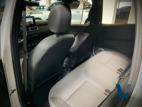 RENAULT Oroch 1.6 16V 4P FLEX INTENSE, Foto 12