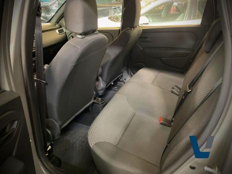 RENAULT Oroch 1.6 16V 4P FLEX INTENSE, Foto 12