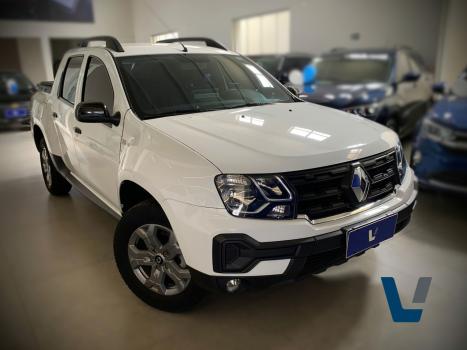 RENAULT Oroch 1.6 16V 4P FLEX INTENSE, Foto 3