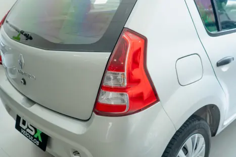 RENAULT Sandero 1.0 16V 4P FLEX AUTHENTIQUE, Foto 13