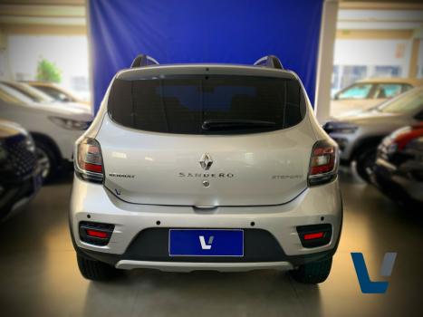 RENAULT Sandero 1.6 16V 4P FLEX SCE STEPWAY DINAMIQUE, Foto 5