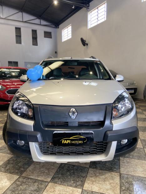 RENAULT Sandero 1.6 16V 4P FLEX STEPWAY AUTOM�TICO, Foto 2