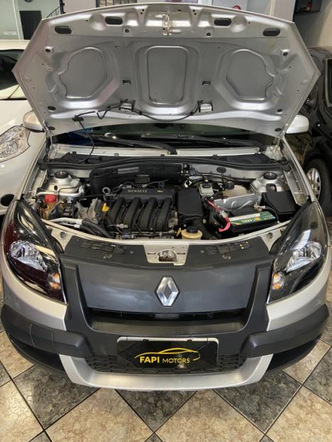 RENAULT Sandero 1.6 16V 4P FLEX STEPWAY AUTOM�TICO, Foto 11