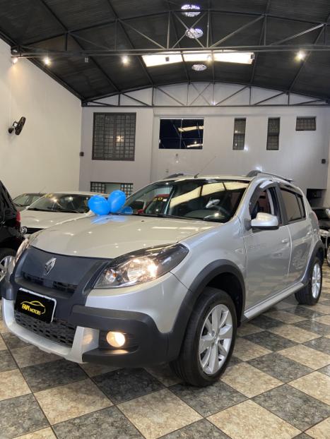 RENAULT Sandero 1.6 16V 4P FLEX STEPWAY AUTOM�TICO, Foto 12