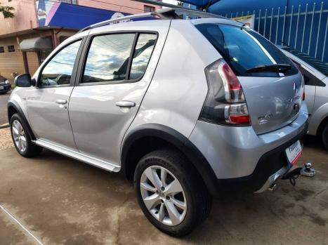 RENAULT Sandero 1.6 16V 4P FLEX STEPWAY, Foto 4