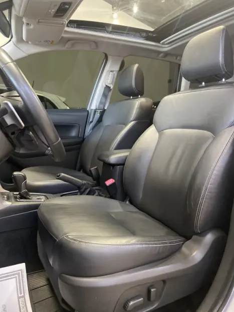 SUBARU Forester 2.0 16V 4P XT 4X4 AUTOM�TICO, Foto 8