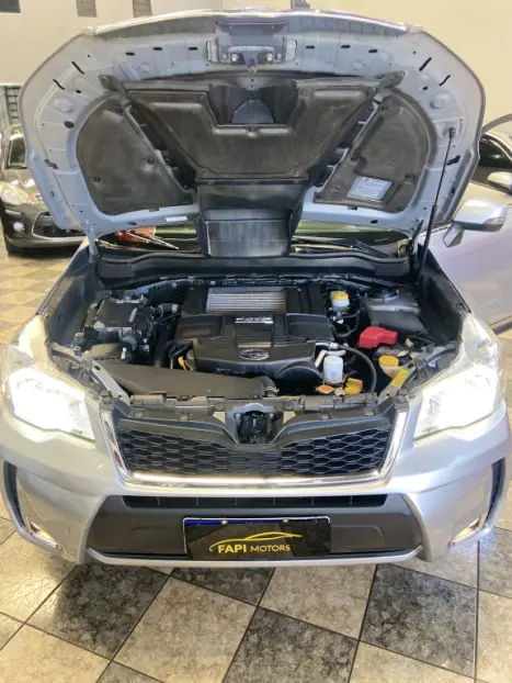 SUBARU Forester 2.0 16V 4P XT 4X4 AUTOM�TICO, Foto 11