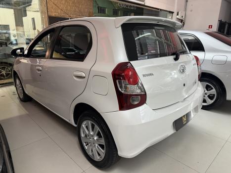 TOYOTA Etios Hatch 1.5 16V 4P FLEX X PLUS, Foto 4