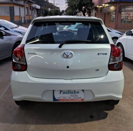 TOYOTA Etios Hatch 1.5 16V 4P FLEX X PLUS, Foto 6